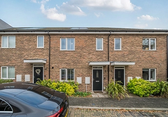 3 bedroom house for sale - Masterman Place, Uxbridge, UB10 - Property View 1